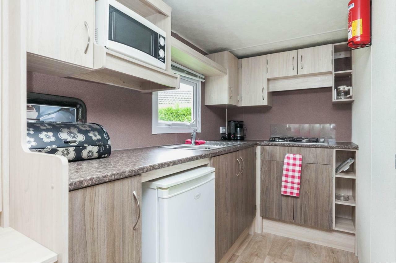 Mb Zeeuwse Mobile Home Hoek Εξωτερικό φωτογραφία